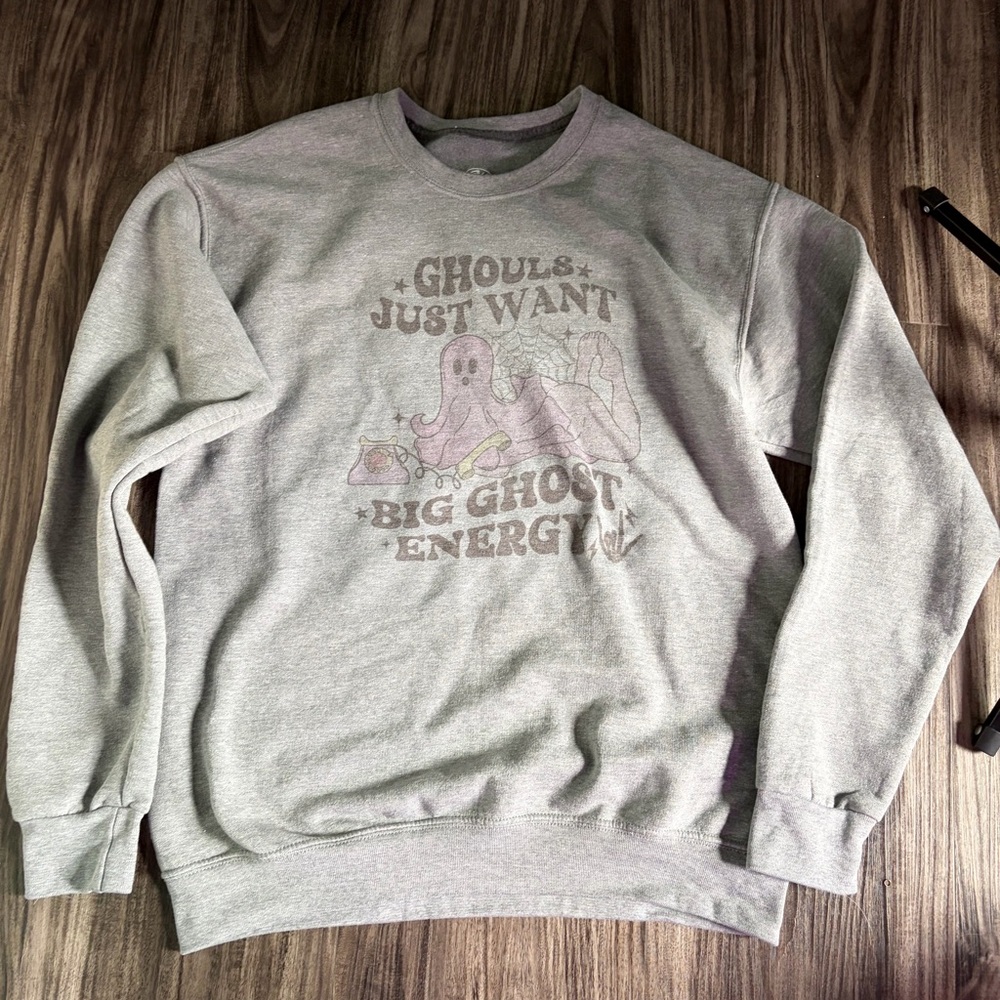 Athletic Works Gray Graphic Crewneck Sweatshirt - Ghost Design